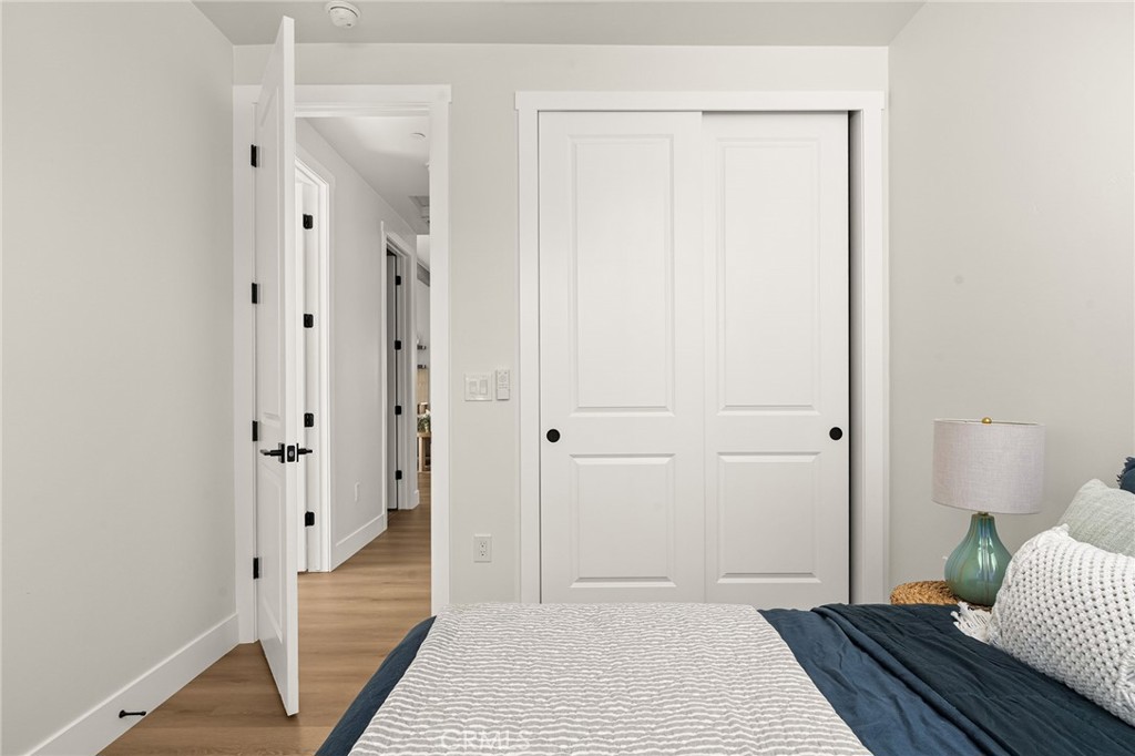 5865 Yorkshire Property Photo 23