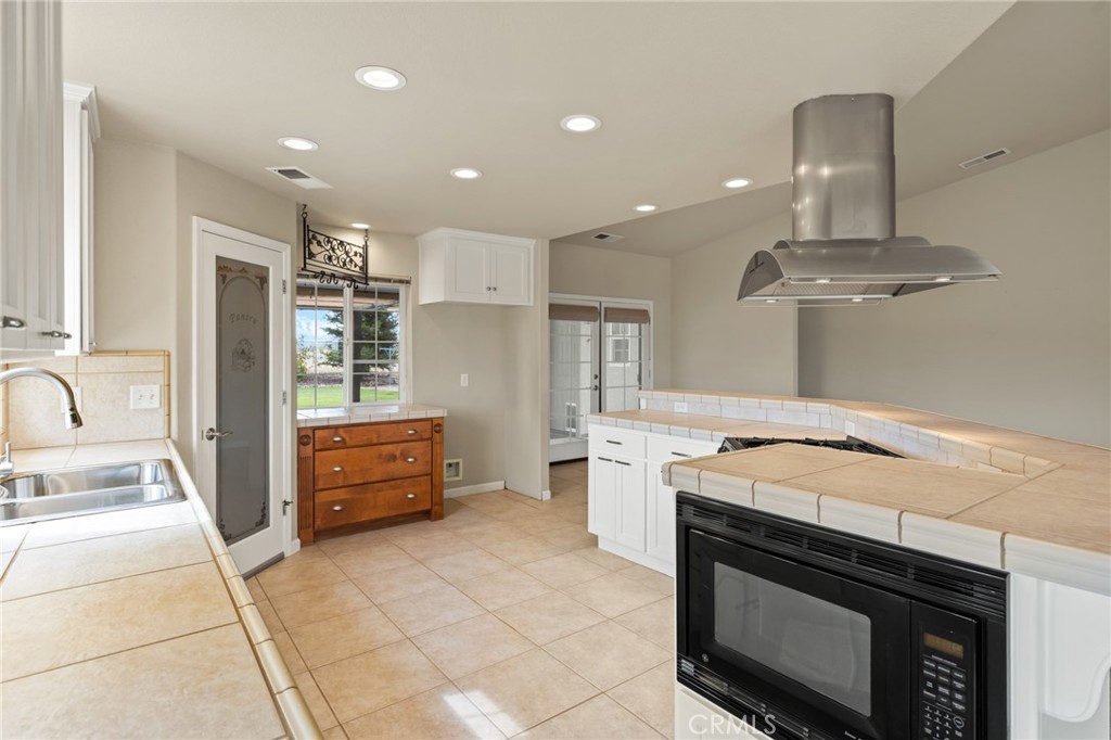 24595 Dale Road Property Photo 12