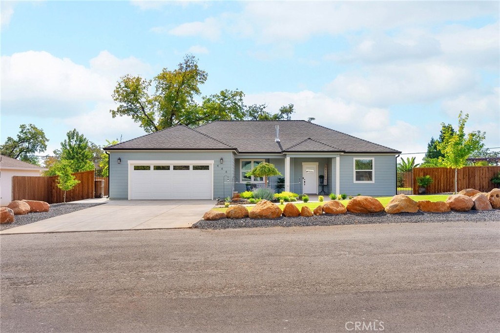 444 Apple Lane Property Photo 1