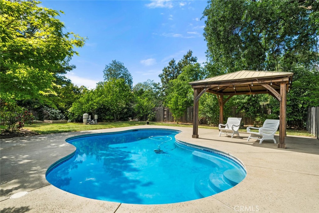 2897 Cussick Avenue Property Photo 3