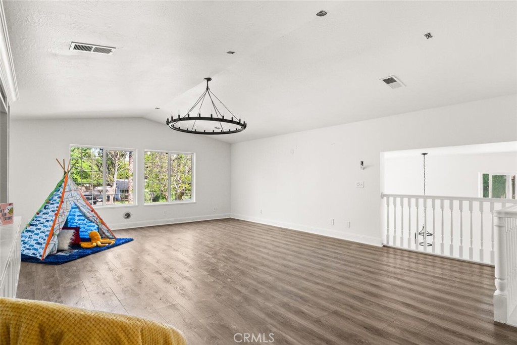 2897 Cussick Avenue Property Photo 14