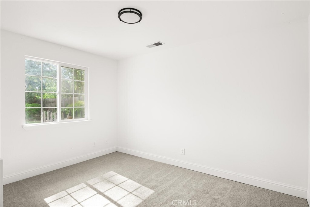 2897 Cussick Avenue Property Photo 22