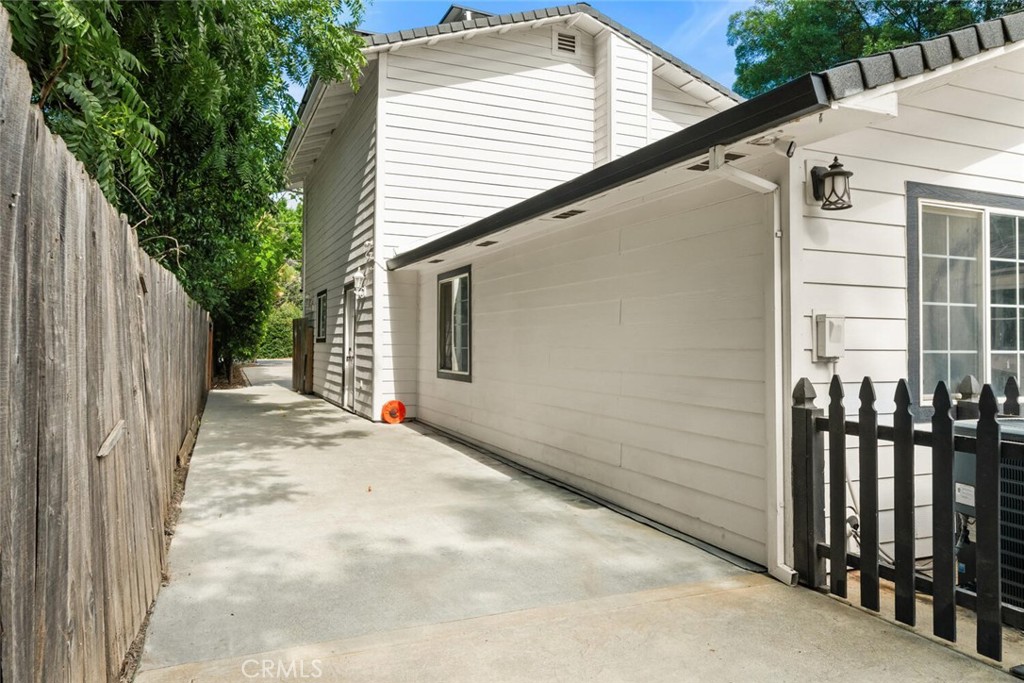 2897 Cussick Avenue Property Photo 35
