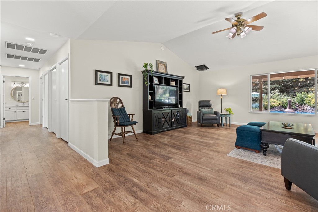 4025 Rio Bravo Drive Property Photo 3