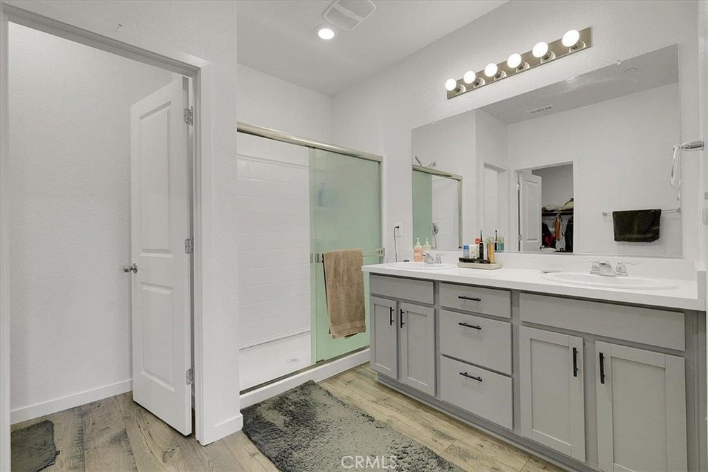 789 Chalice Creek Drive Property Photo 12