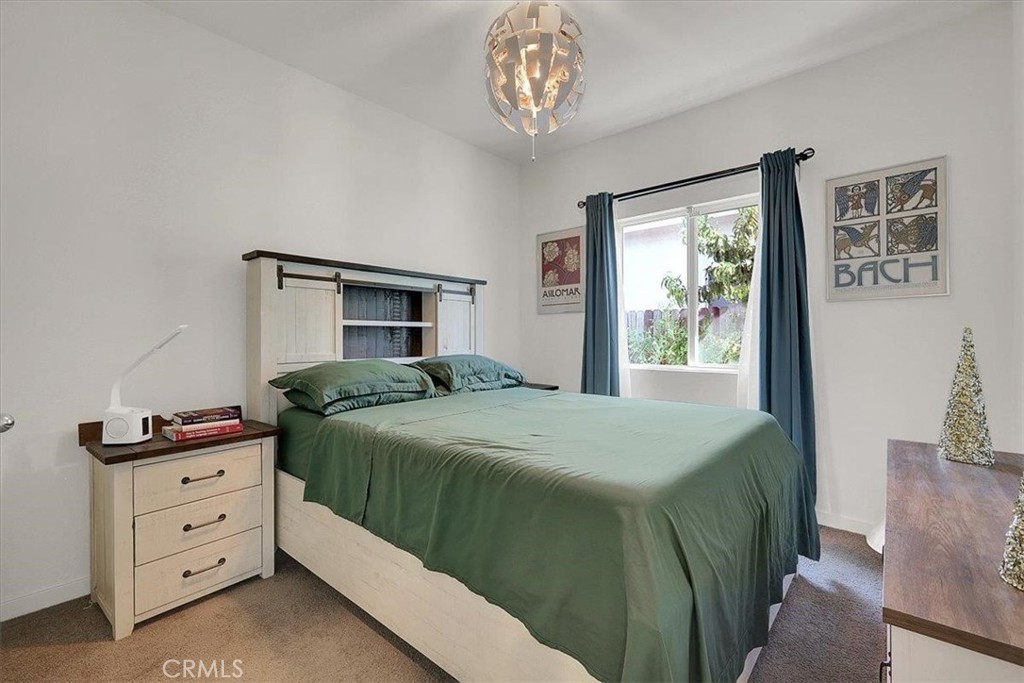 789 Chalice Creek Drive Property Photo 17