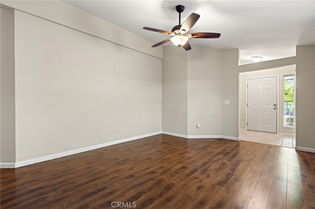 2050 Springfield #224 Property Photo 3