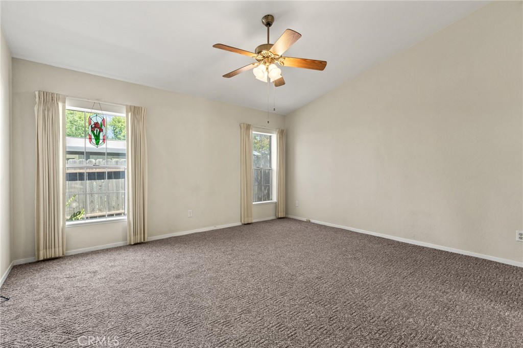 2050 Springfield #224 Property Photo 13