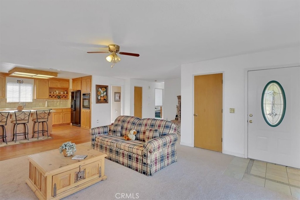 4464 Eastpark Court Property Photo 8