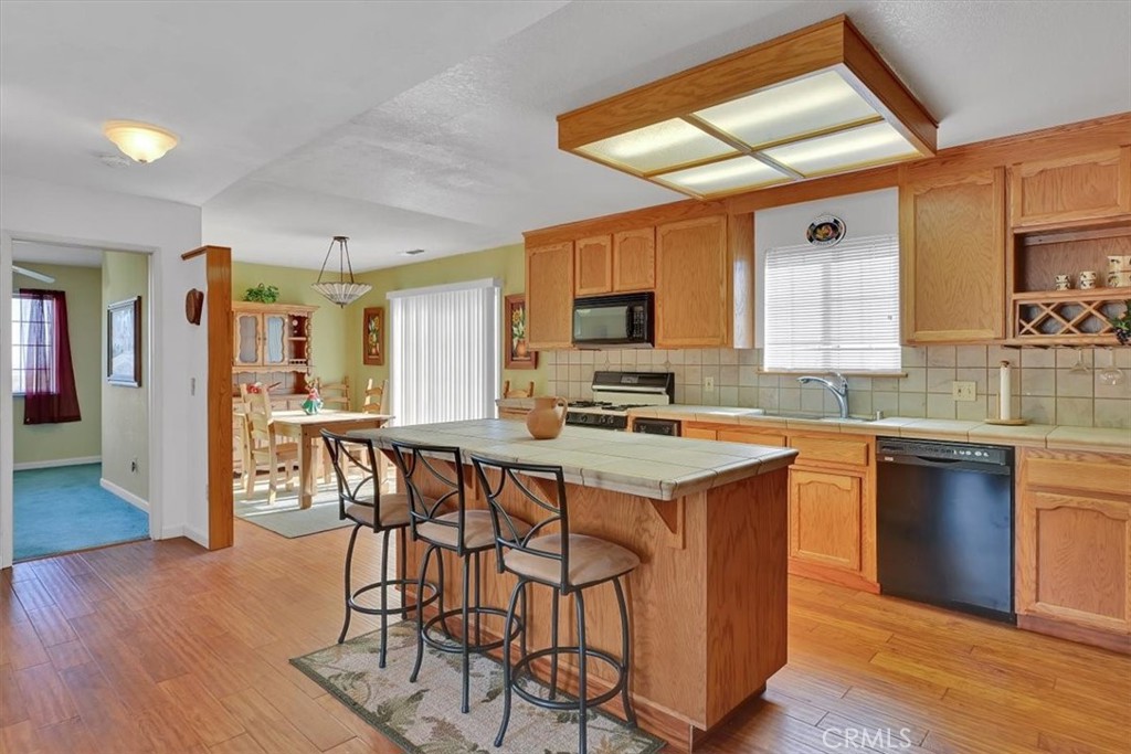 4464 Eastpark Court Property Photo 10