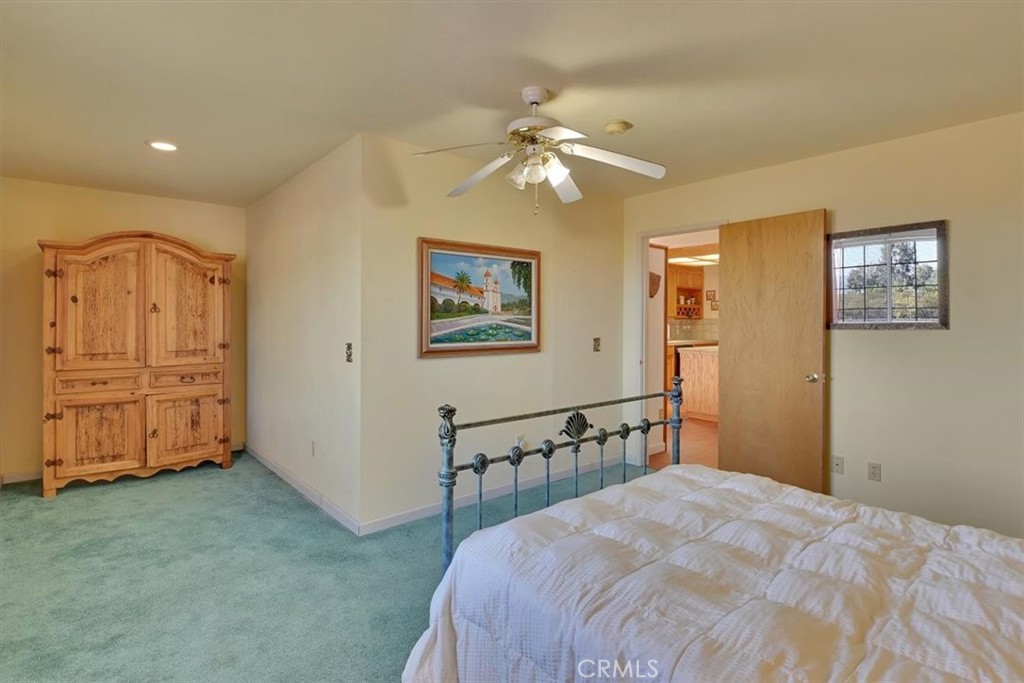4464 Eastpark Court Property Photo 20