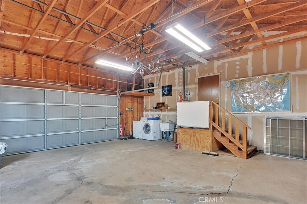 4464 Eastpark Court Property Photo 32