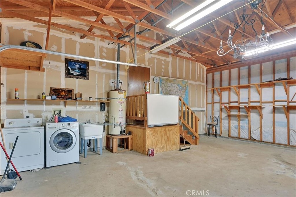 4464 Eastpark Court Property Photo 33
