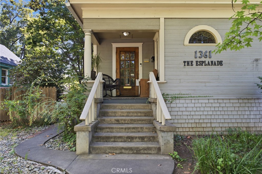 1361 Esplanade Property Photo 2