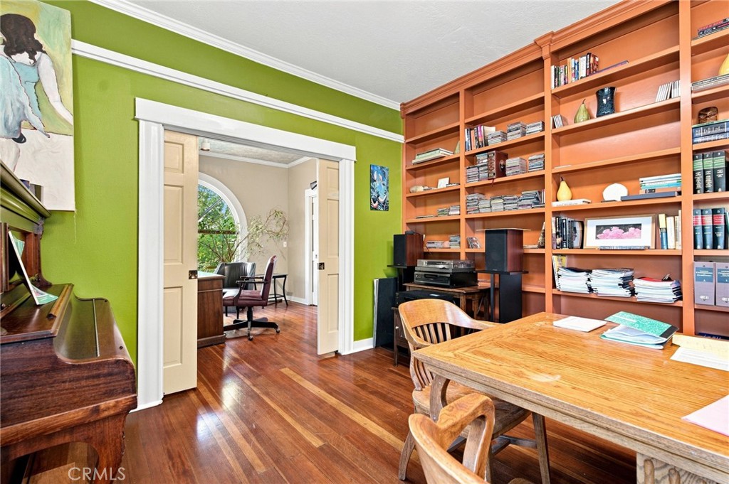 1361 Esplanade Property Photo 12