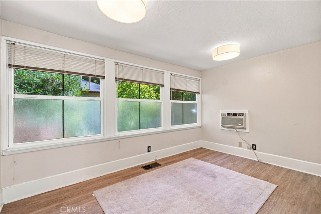 1361 Esplanade Property Photo 41
