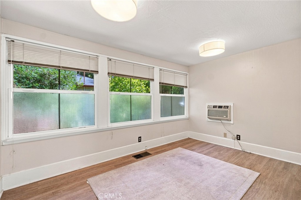 1361 Esplanade Property Photo 41