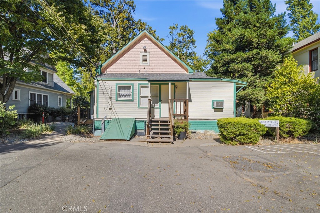 1361 Esplanade Property Photo 48
