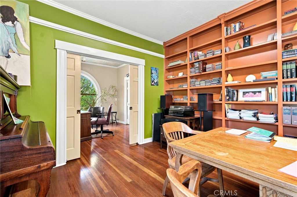 1361 Esplanade Property Photo 12