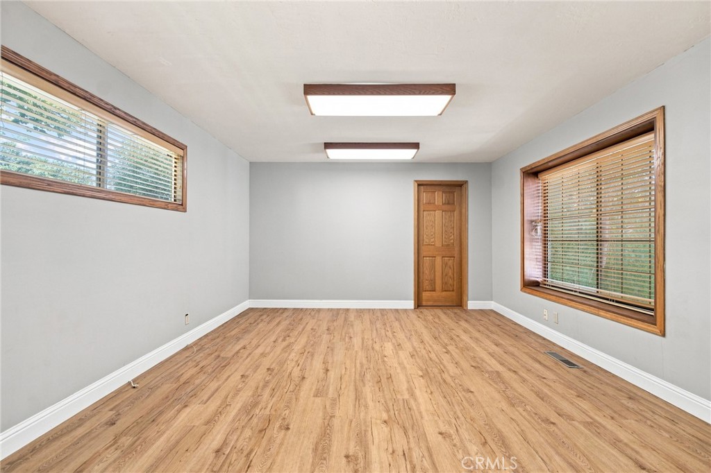 1361 Esplanade Property Photo 20