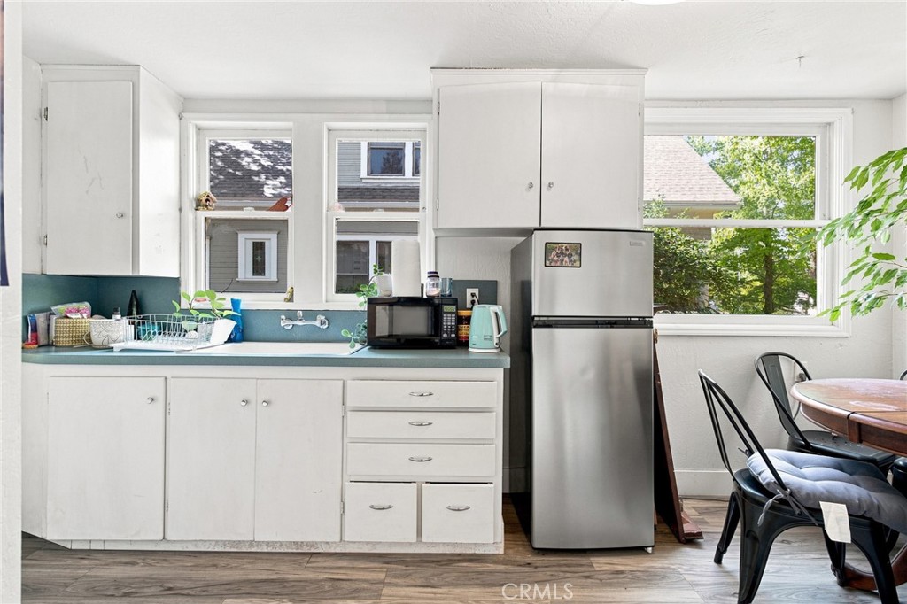 1361 Esplanade Property Photo 39