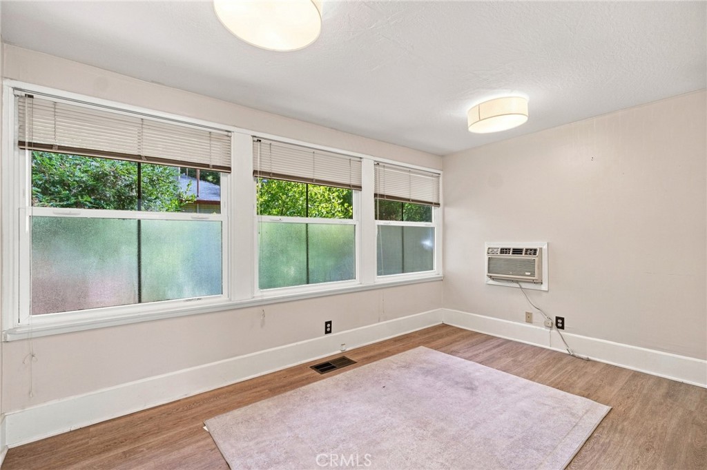 1361 Esplanade Property Photo 41