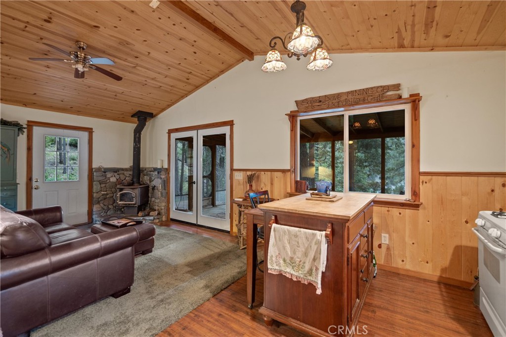 1468 12th Mile Bar Property Photo 39