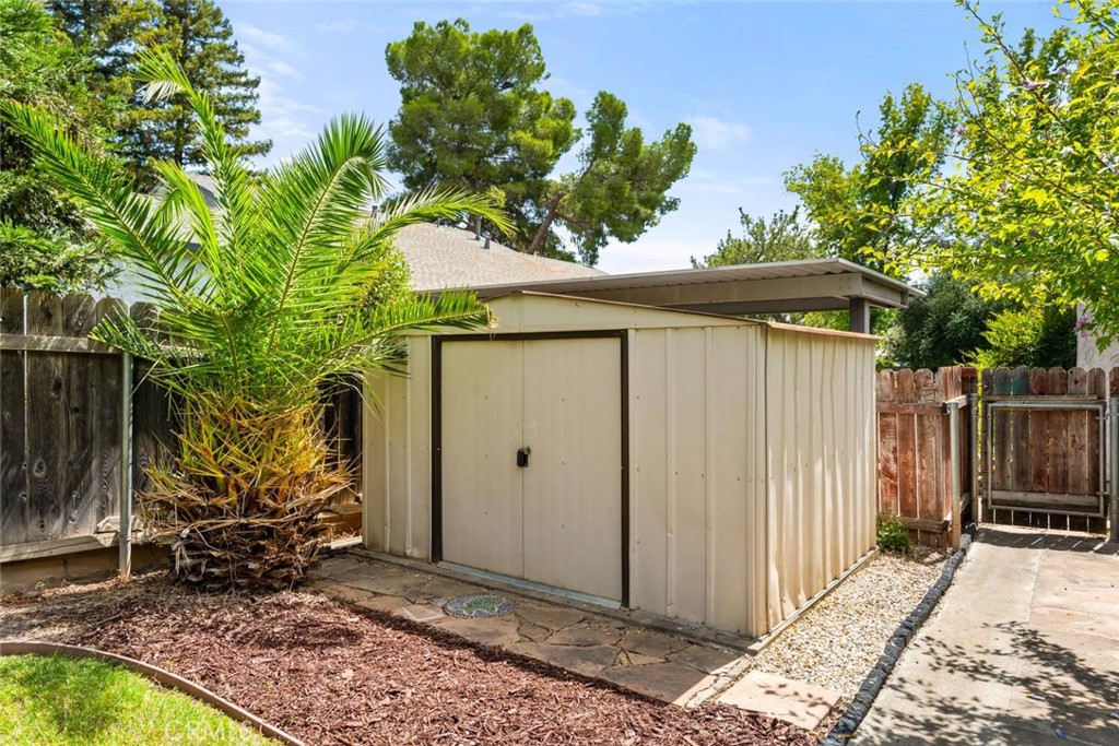 20 Wrangler Ct. Property Photo 24