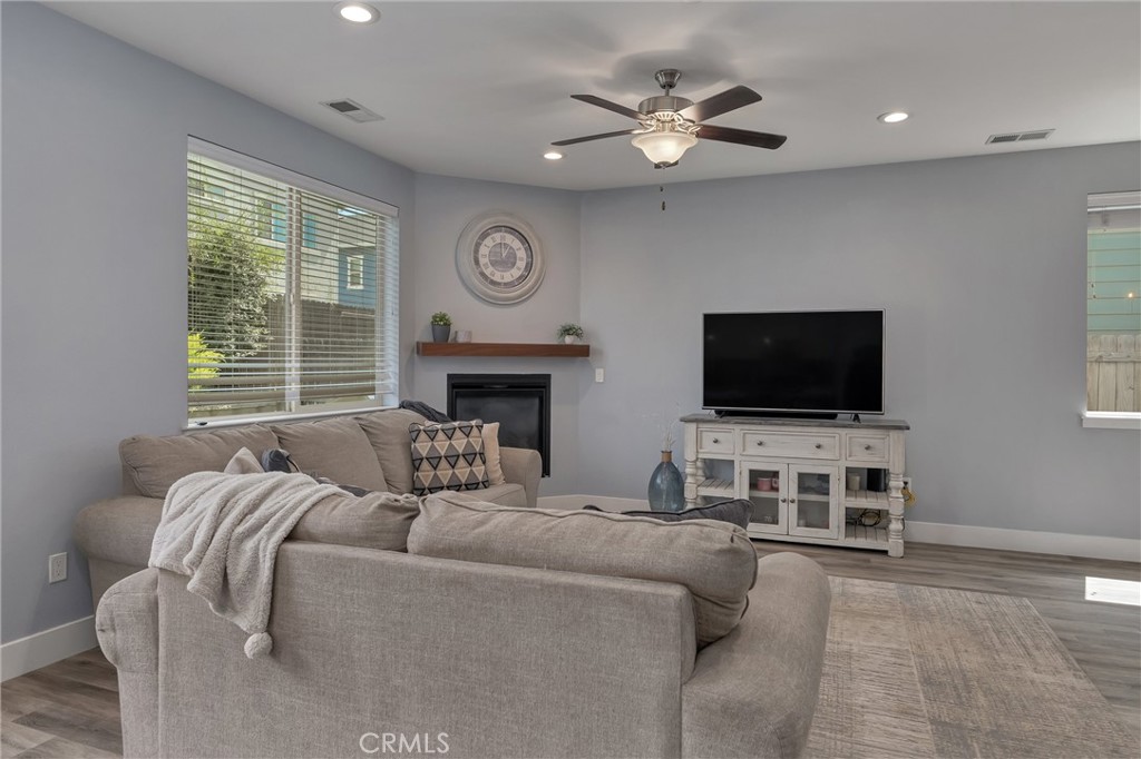 1105 Cork Oak Property Photo 8