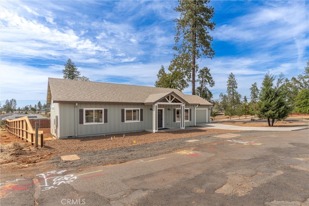 6183 Bowles Boulevard Property Photo 3