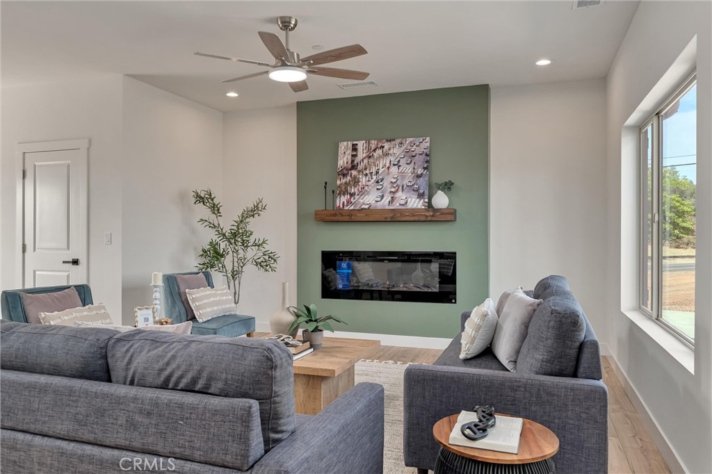 6183 Bowles Boulevard Property Photo 6