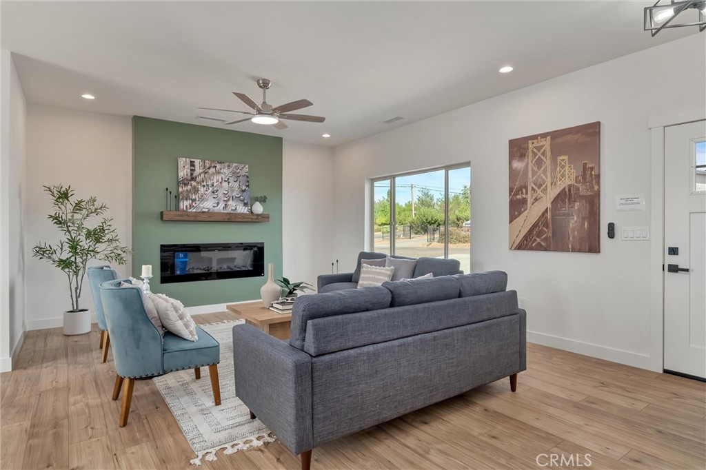 6183 Bowles Boulevard Property Photo 7