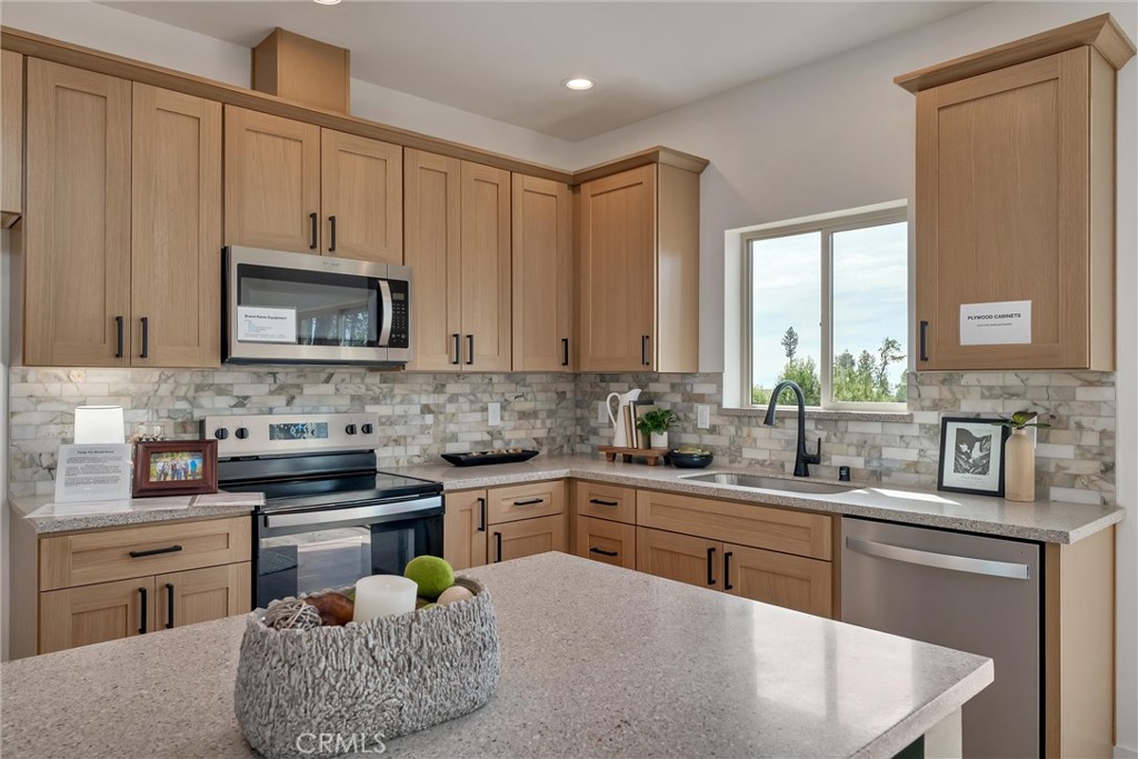 6183 Bowles Boulevard Property Photo 14