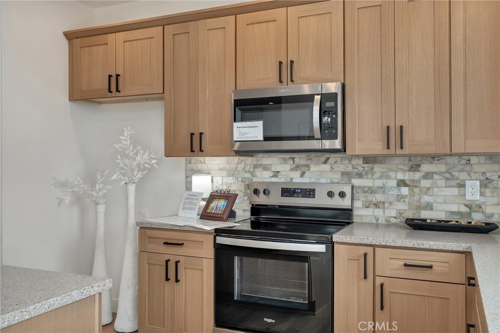 6183 Bowles Boulevard Property Photo 15