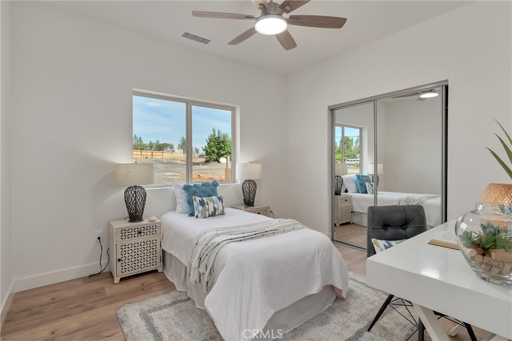 6183 Bowles Boulevard Property Photo 20
