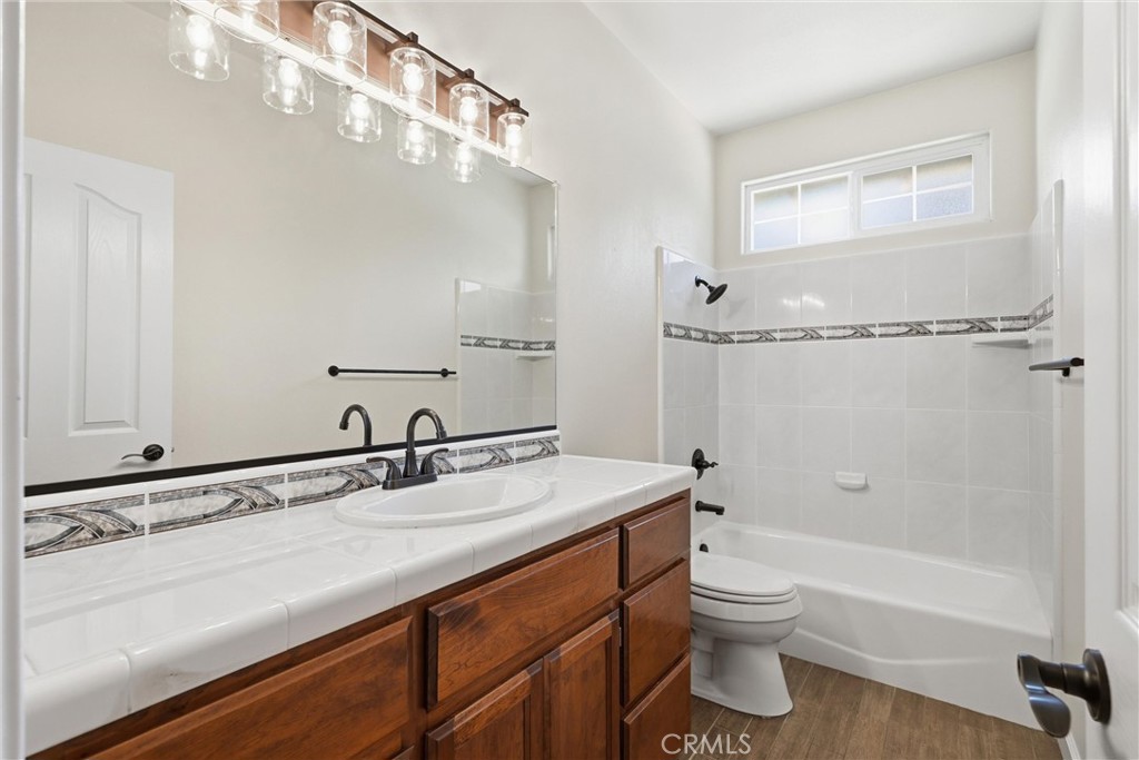 4 Stratford Way Property Photo 37