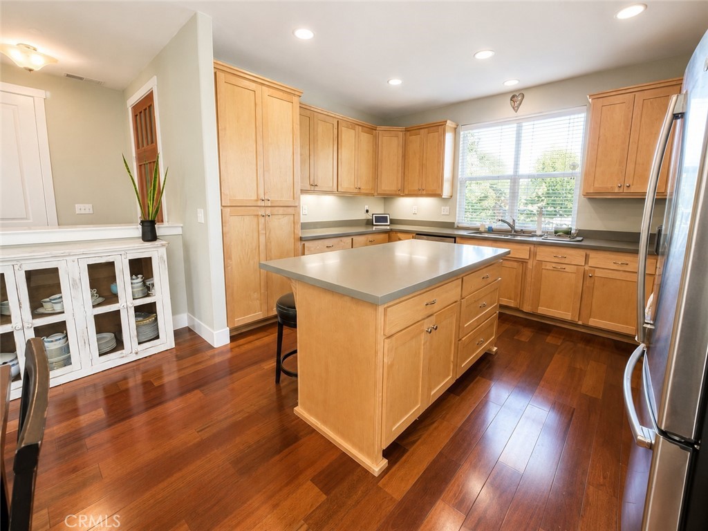 1937 Waxwing Property Photo 7