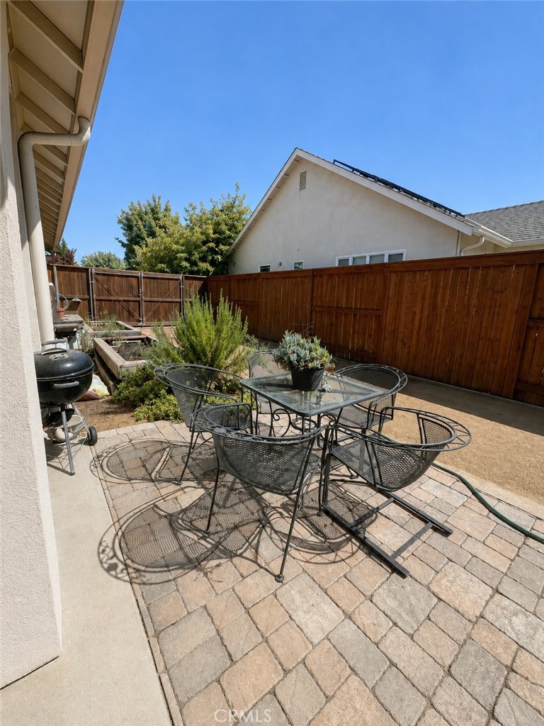 1937 Waxwing Property Photo 20