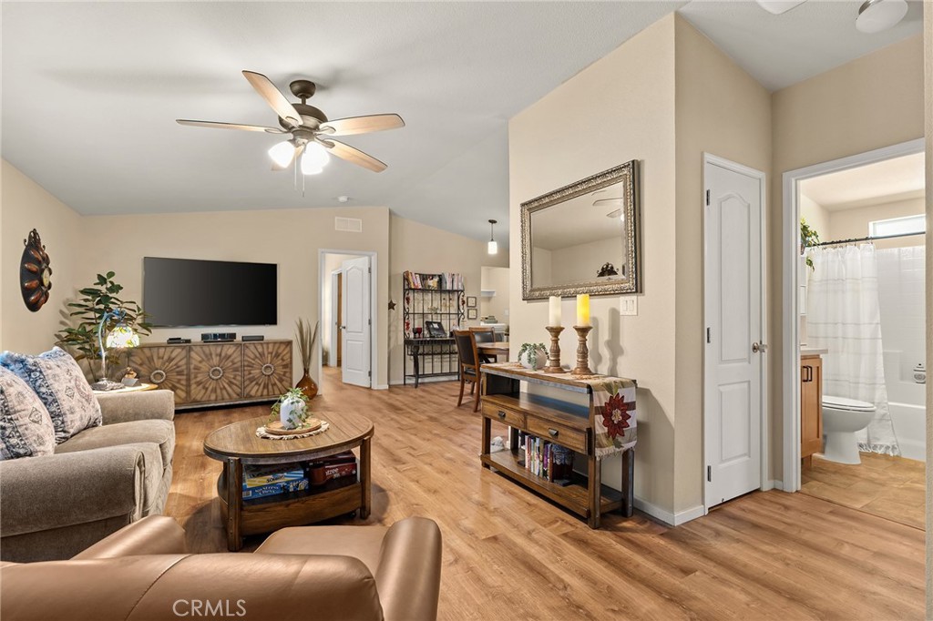 6633 Dolores Drive Property Photo 3