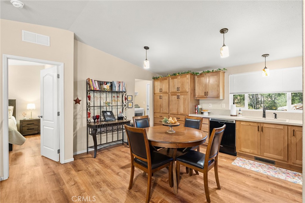 6633 Dolores Drive Property Photo 12