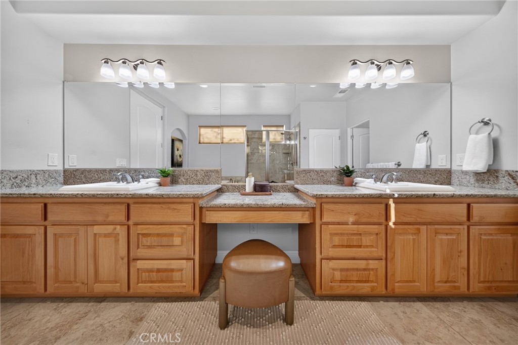 3454 Shallow Springs Property Photo 27