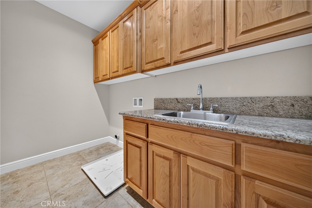 3454 Shallow Springs Property Photo 49