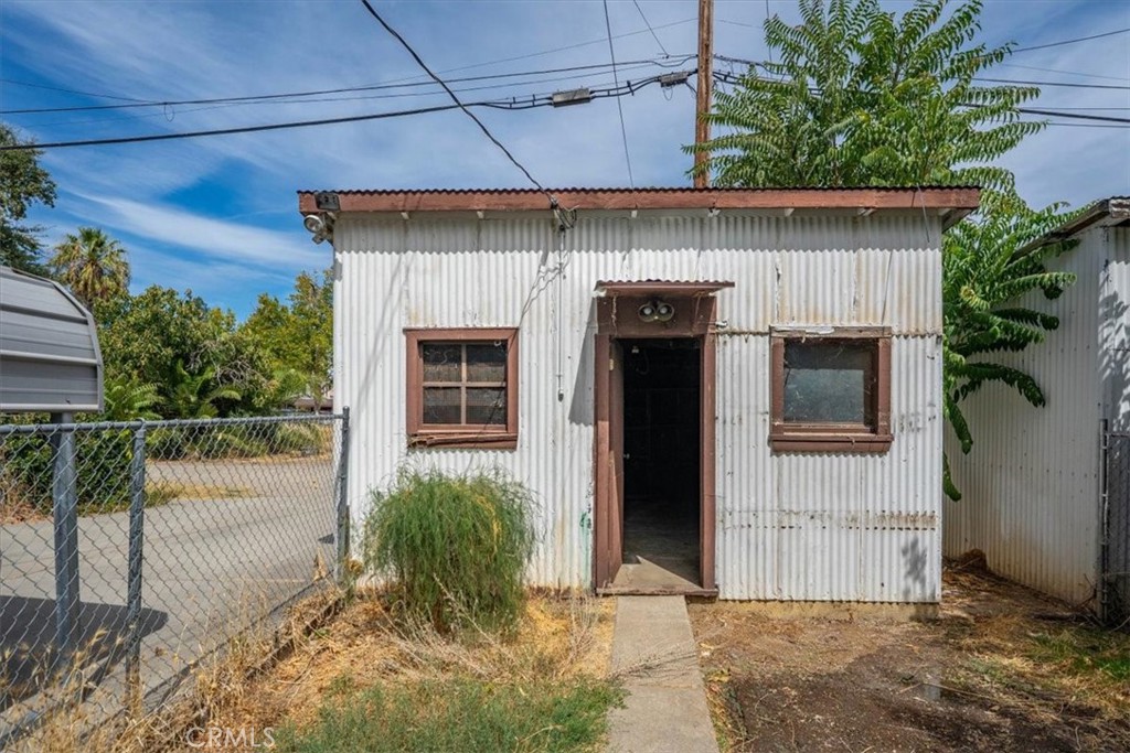 524 Madison Street Property Photo 29