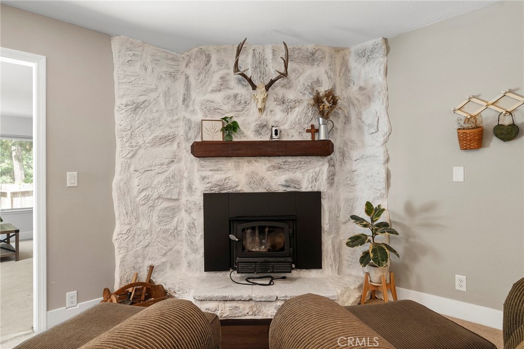 14043 Creston Road Property Photo 11