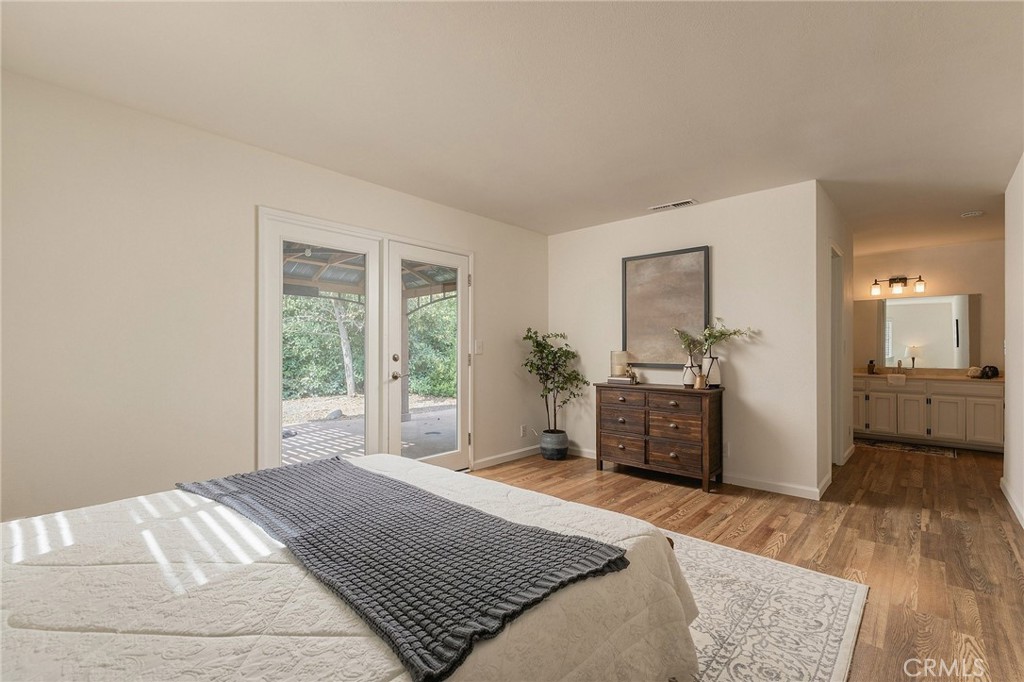 30 Burkeshire Court Property Photo 8