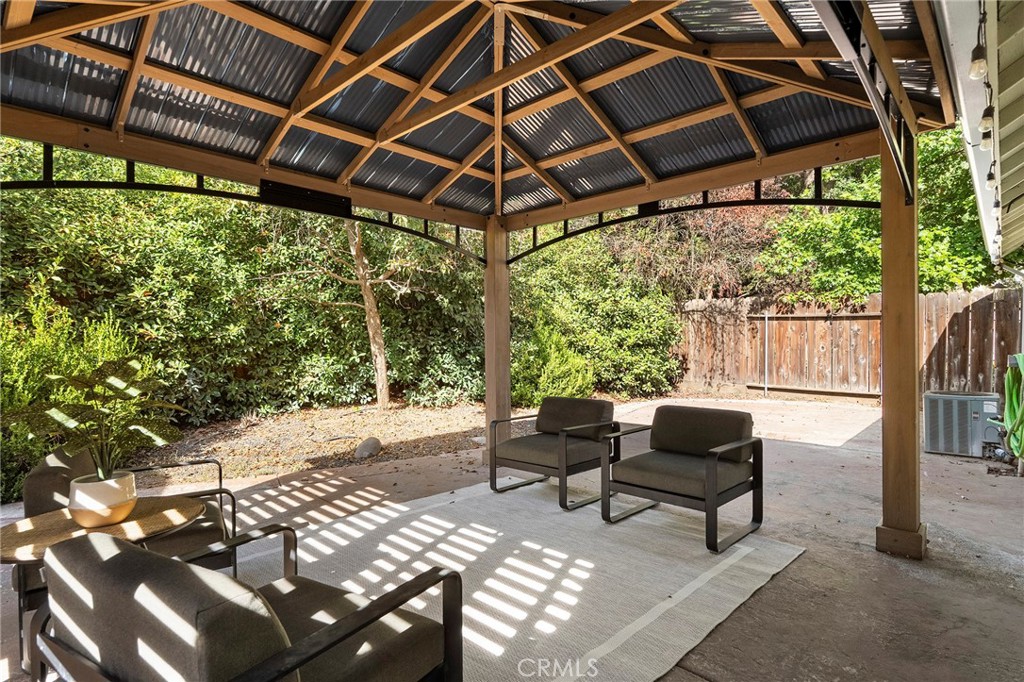 30 Burkeshire Court Property Photo 36