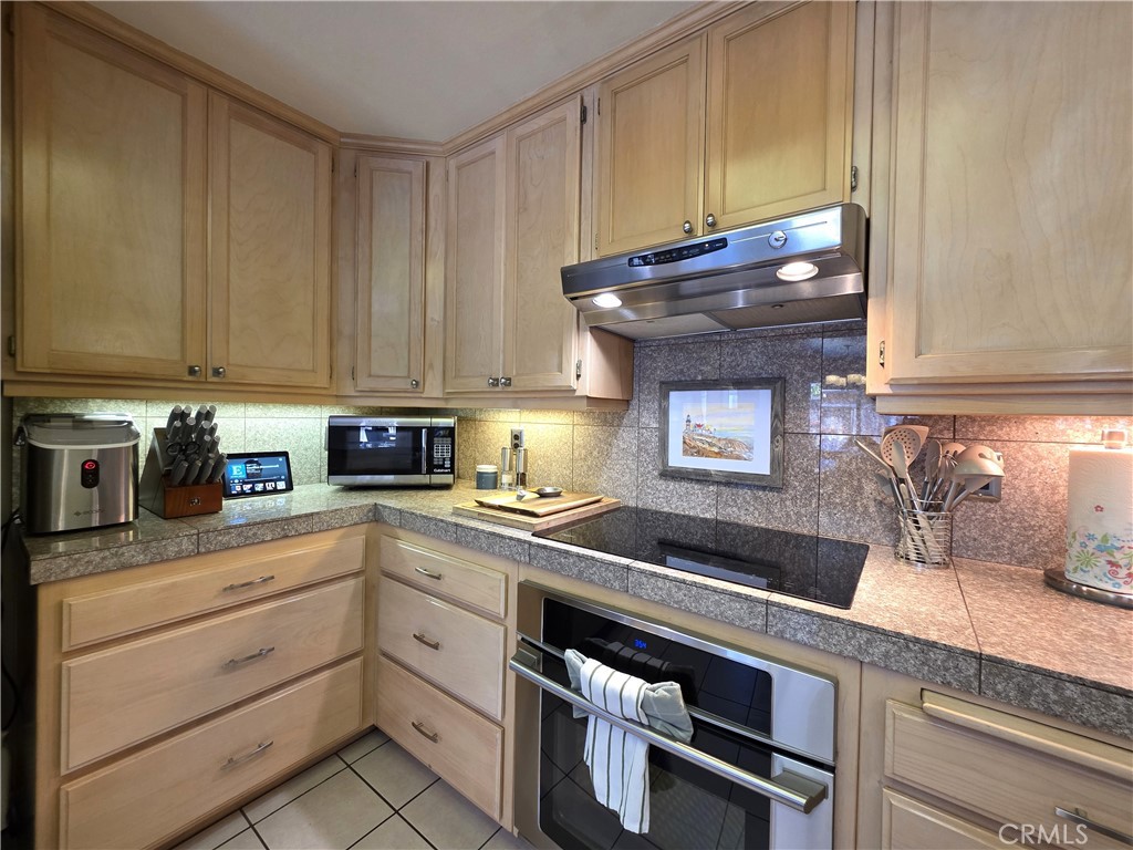 2368 Sausalito St Property Photo 9