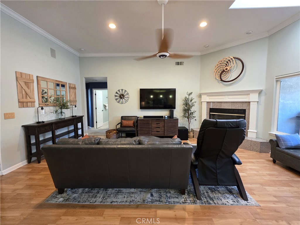 2368 Sausalito St Property Photo 11