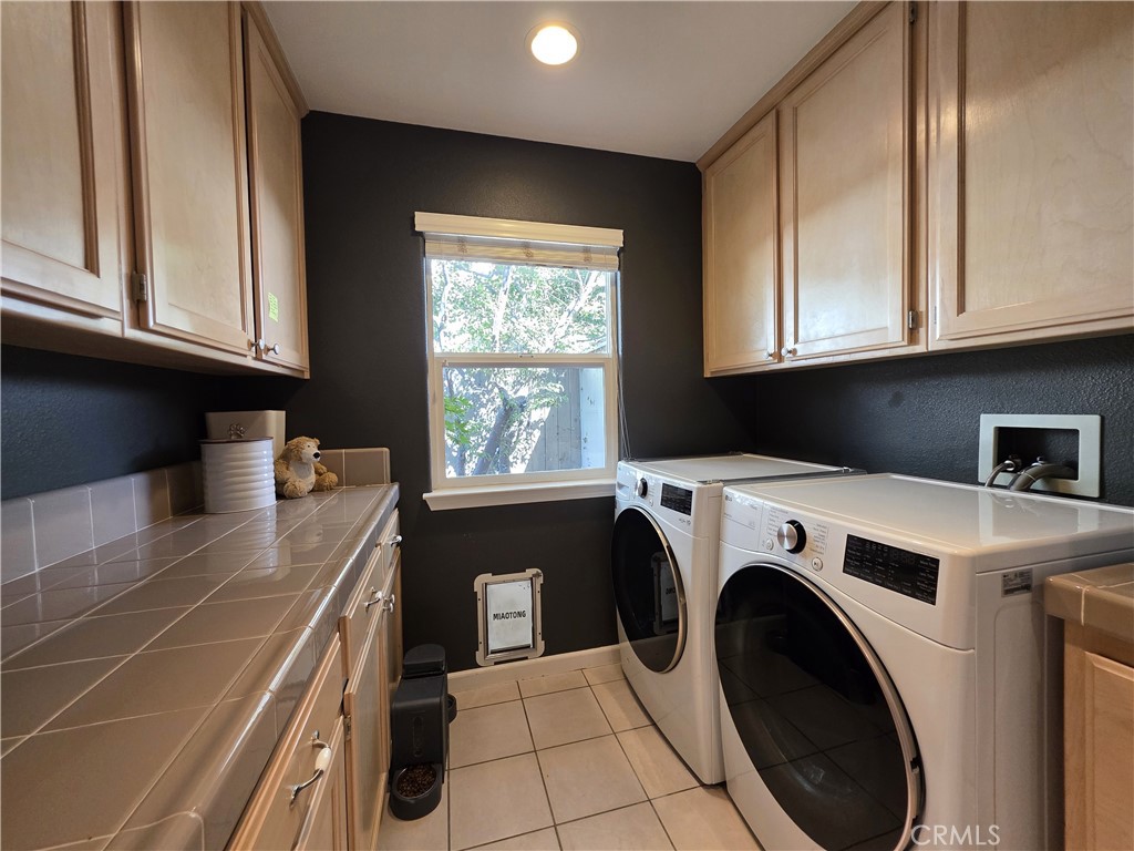 2368 Sausalito St Property Photo 33