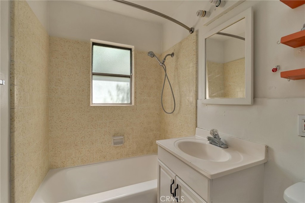 2430 Baldwin Avenue Property Photo 22